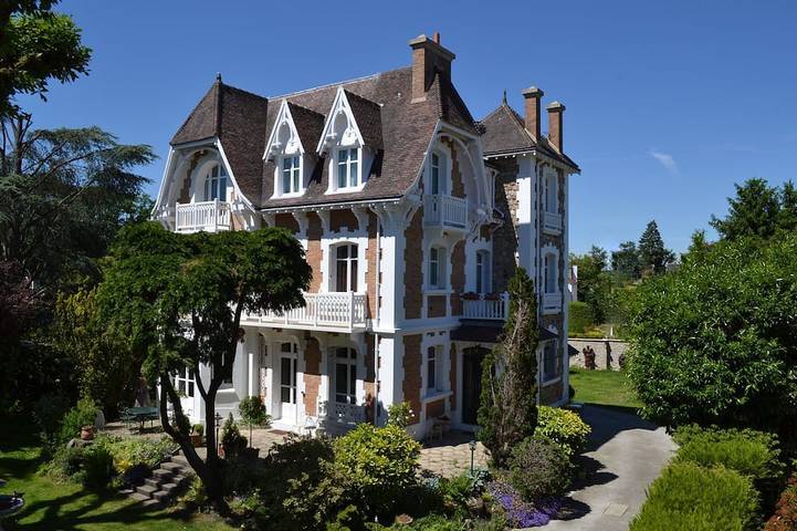 Chalet para 16 personas, con jardín - 1
