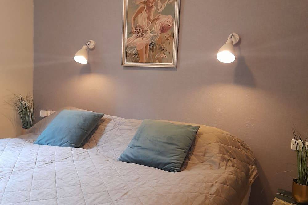 Charming 2-bedroom house in nice Soturac with Ac, Wifi in Soturac, Lot