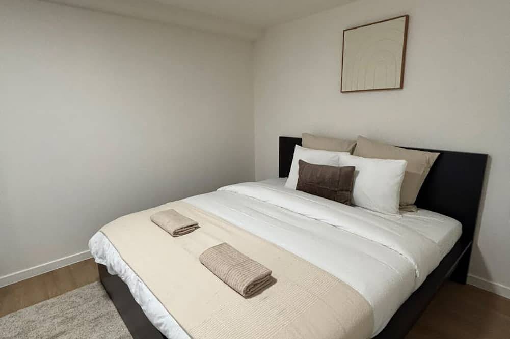 Ganze Wohnung, Comfortable Stay Near City Center | Wi-Fi Included in Gent, Ostflandern