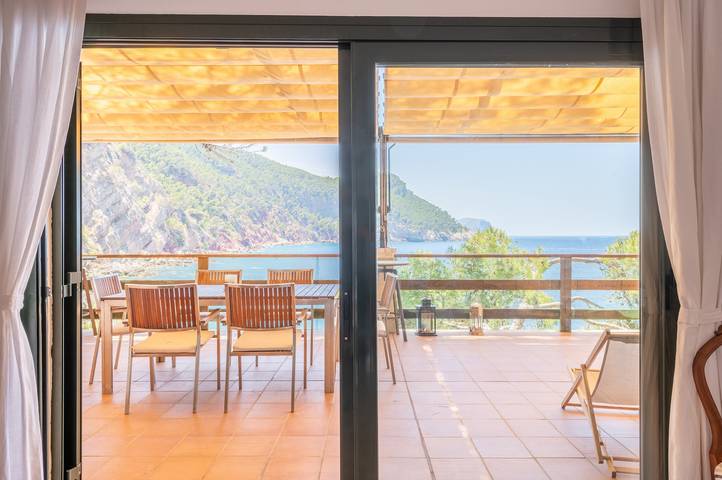 Casa de férias 'Villa Banyalbufar' em frente à praia com vista deslumbrante para o mar in Banyalbufar, Costa de Maiorca