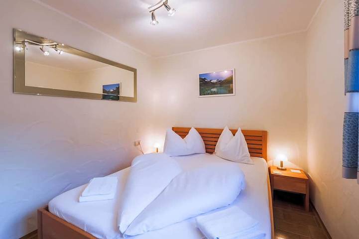 Geheel appartement, Mooi appartement voor 4 met spectaculair uitzicht en skiën van oktober tot juni. in Hohe Tauern, Kaprun