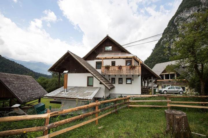Vakantieappartement voor 3 personen, with uitzicht and tuin as well as balkon, met huisdier - 1