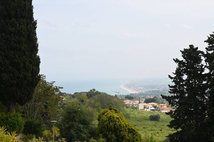 Appartement entier, S364 - Sirolo, delightful sea-view villa with garden in Sirolo, Riviera del Conero
