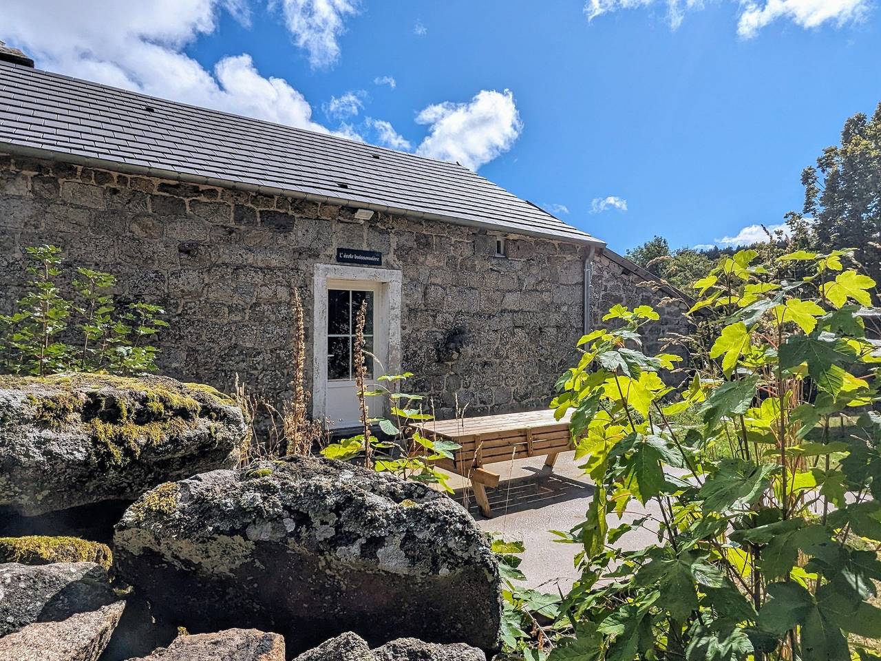 Cabaña « L'École Buissonnière de Mazalibrand »: vistas a la montaña, terraza y jardín privados in Mazet-Saint-Voy, Mézenc