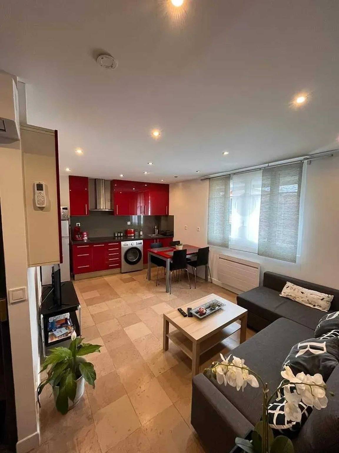 Appartement entier, Appartement moderne à Aubervilliers - 45 m² - Parking payant in Aubervilliers, Seine-Saint-Denis