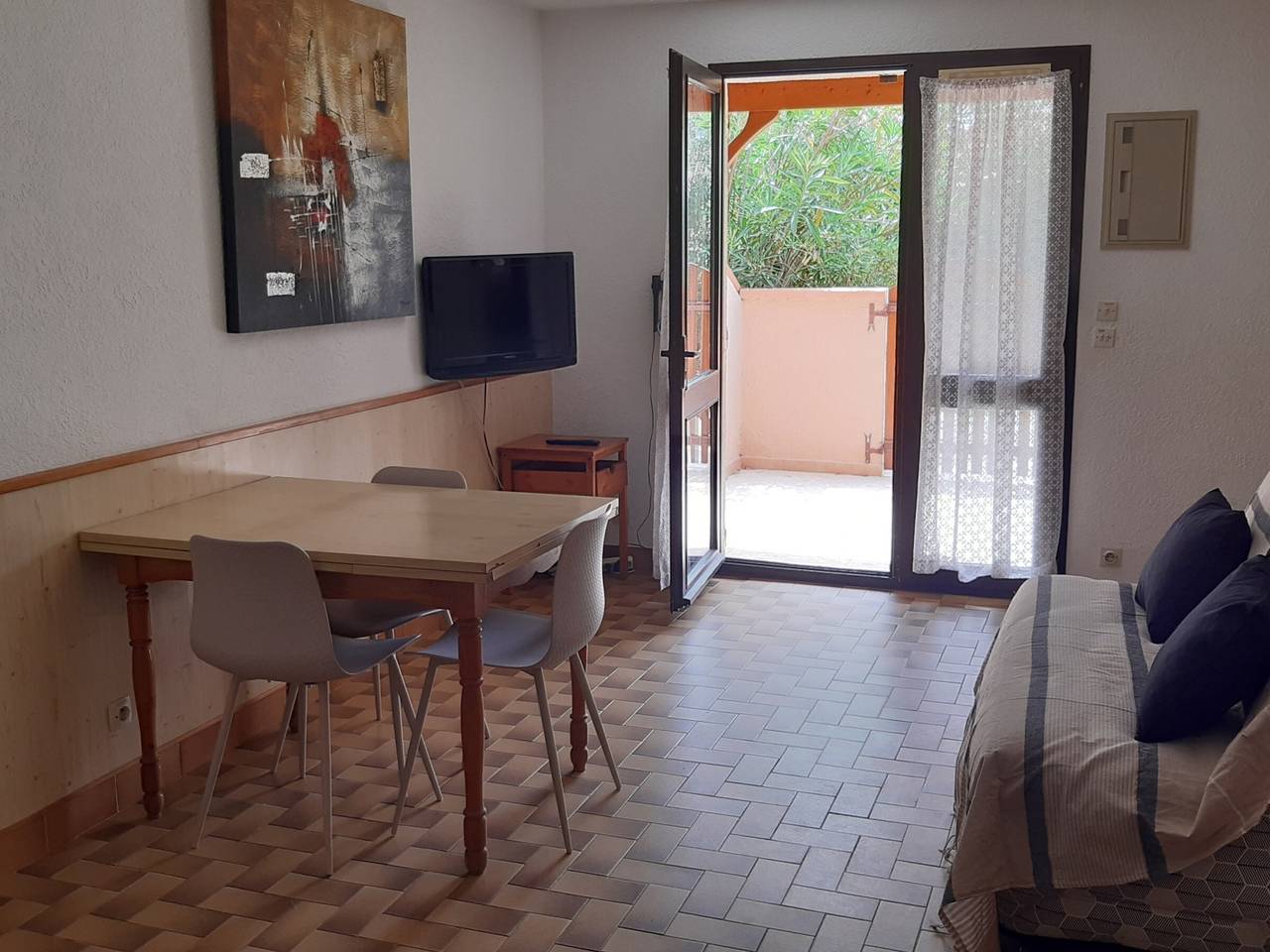Entire apartment, 3-room 37m² ground floor, near beach and center, private parking, 5/6 people in Port Leucate, Leucate