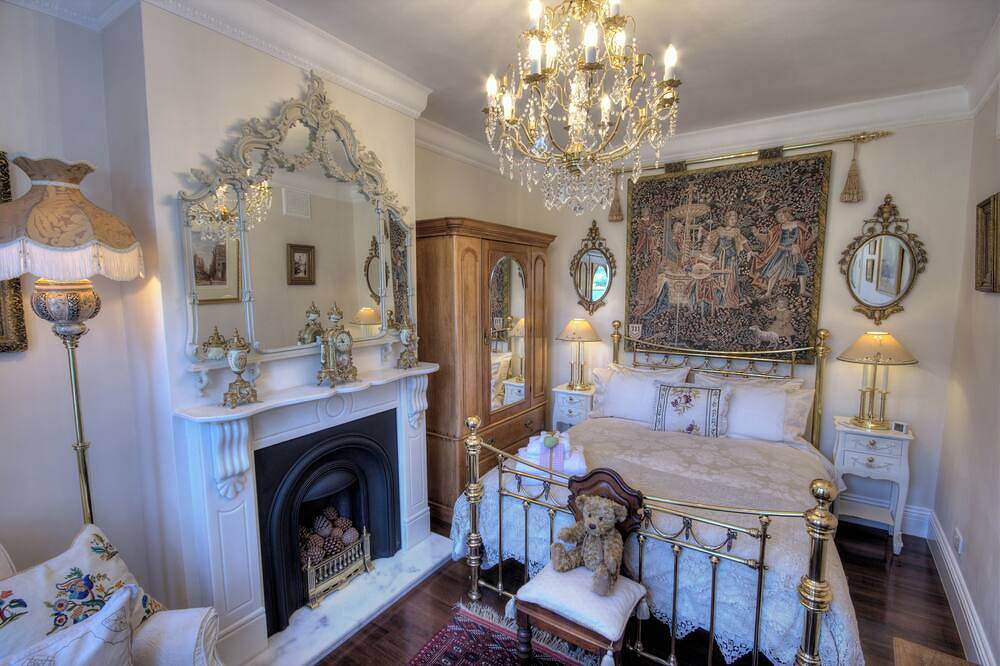 Hermosa casa de campo de época, excepcional ubicación junto al río en el corazón de Chester in Chester, Cheshire West and Chester