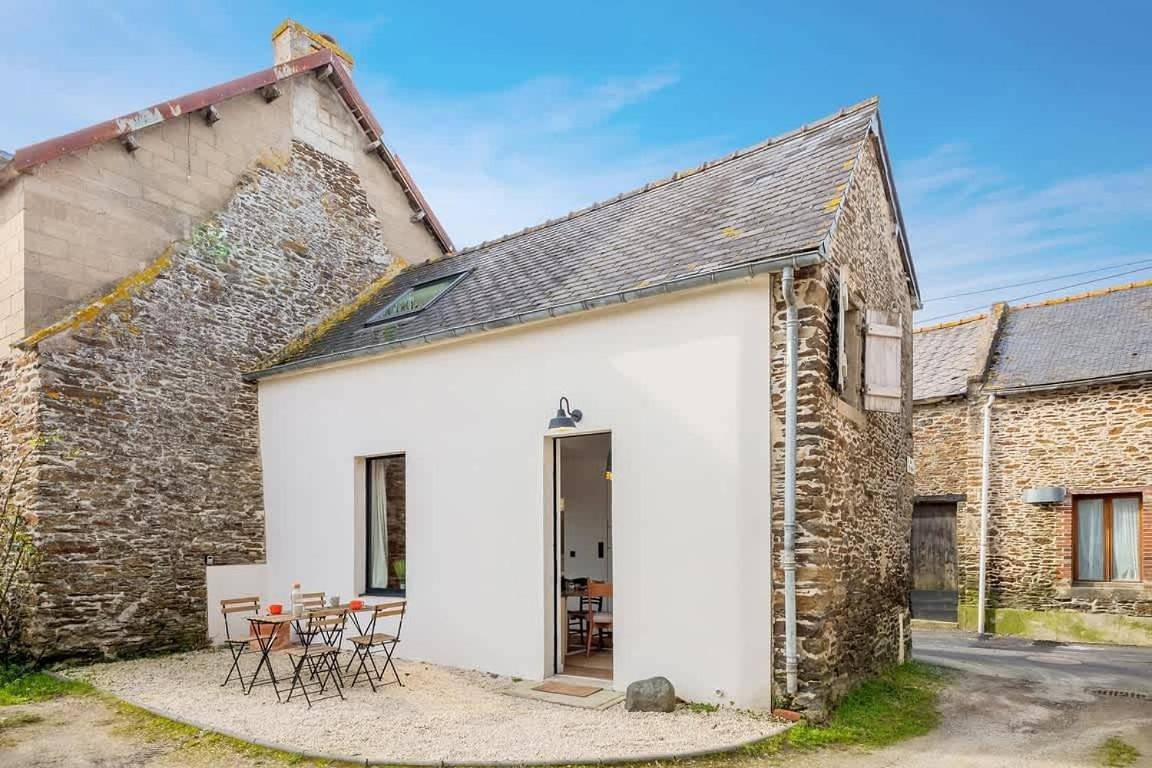 Le Lanwezou - Petite maison - 2 à 4 personnes in Saint-Benoît-des-Ondes, Baie du Mont-Saint-Michel
