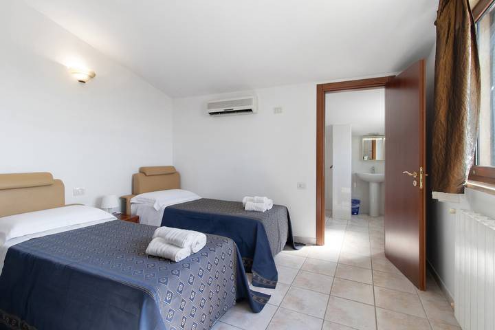 Villa Ristòries 5 Camera con Vista sulla collina Materana, Wi-Fi e Aria Condizionata in Matera, Piana del Metaponto