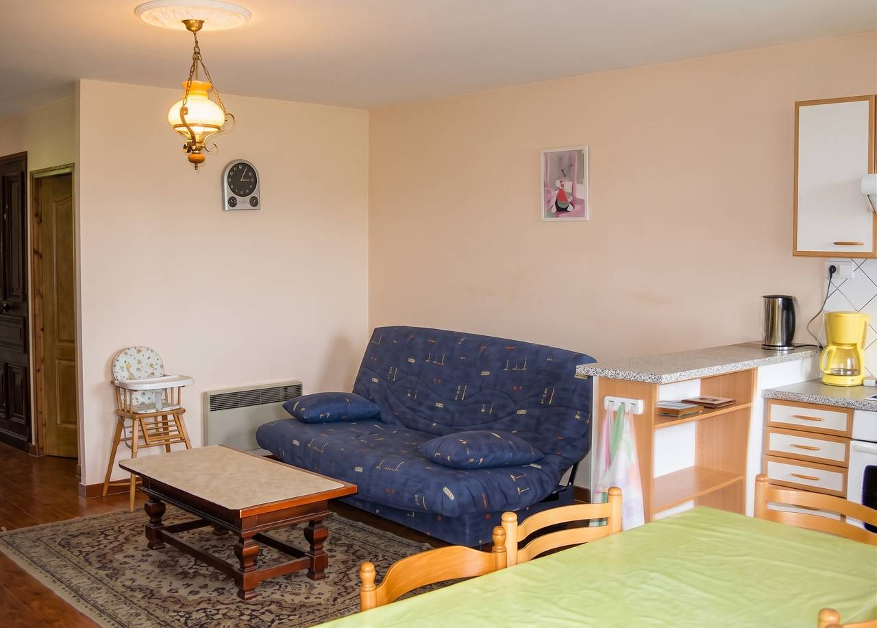 Casa encantadora en Saint-Laurent-la-Roche con jardín vallado in La Chailleuse, Jura Francais