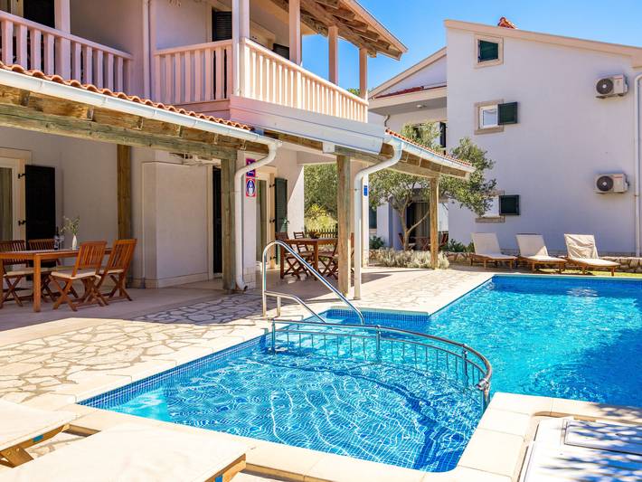Vakantieappartement voor 4 personen, with kinderzwembad and terras as well as tuin - 1