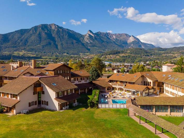 Hôtel pour 4 personnes, avec piscine et jardin