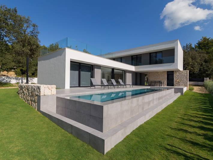 Ferienhaus für 8 Personen, mit Balkon/Terrasse und Garten sowie Pool auf Mallorca Norden