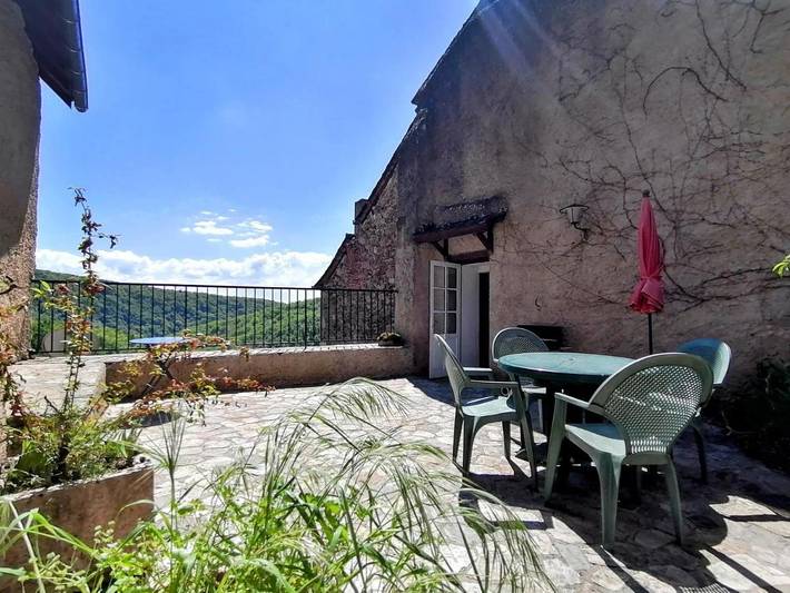 Location de vacances pour 6 personnes, avec terrasse et vue à Najac - 2