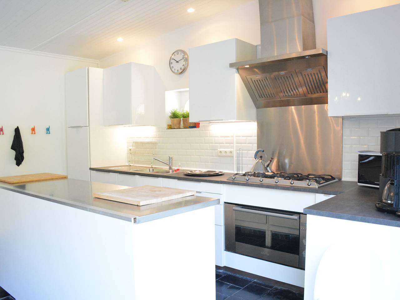 Groepsreisje aan de Molignée-rivier in Anhée, Regio Namur