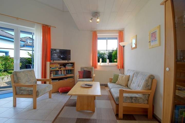 Bungalow für 4 Personen, mit Garten