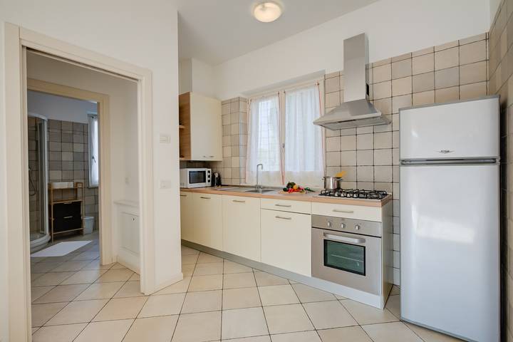 Gîte pour 5 personnes, avec balcon, adapté aux familles à Torbole - 4