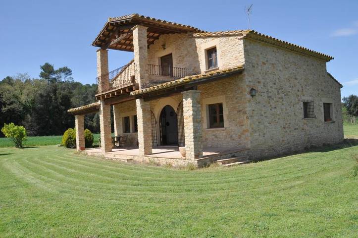 Location de vacances pour 12 personnes, avec jardin et vue, animaux acceptés dans Peratallada - 2