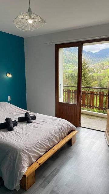 Gîte pour 4 personnes, avec vue et balcon à Alex (Annecy)