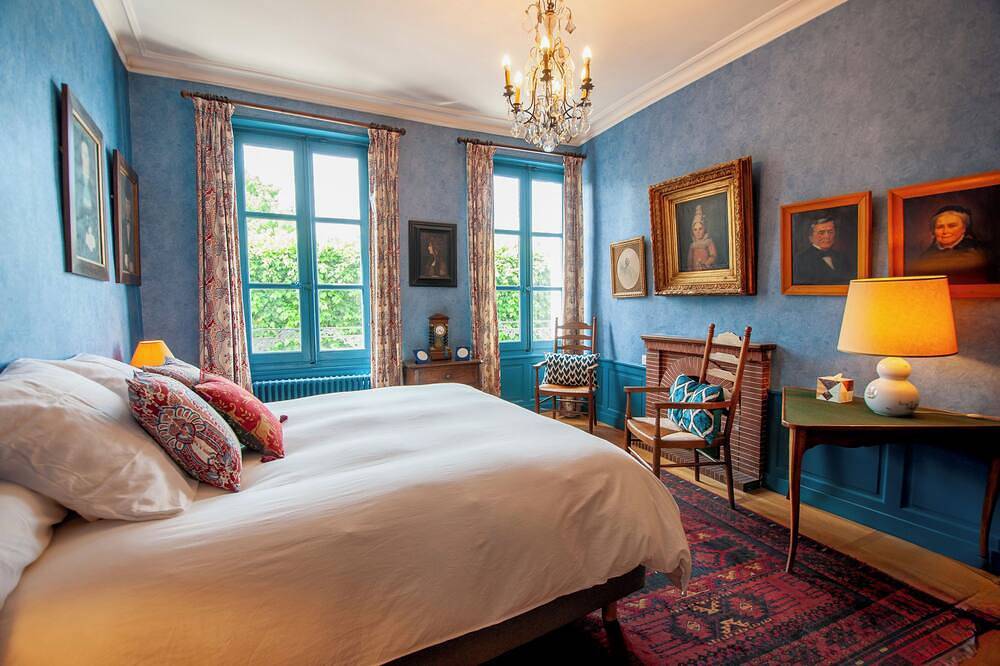 Villa Élégante – jardin & piscine chauffée in Vendôme, Vallée de la Loire