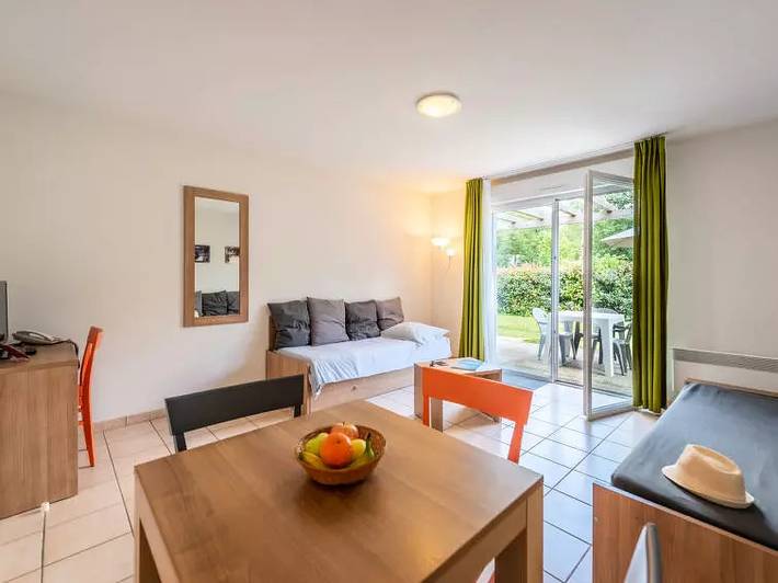 Villa pour 3 personnes, avec piscine et jardin