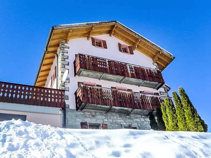 Villa für 10 Personen, mit Garten in der Schweiz