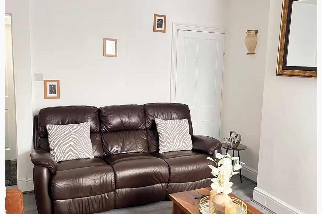 House - Sleeps 8 - Parking in Nottingham, East Midlands