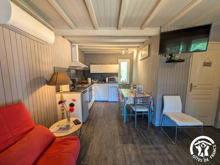 Gîte pour 2 personnes, avec Jacuzzi et Terrasse ainsi que Jardin et Sauna à La Salvetat-sur-Agout - 3