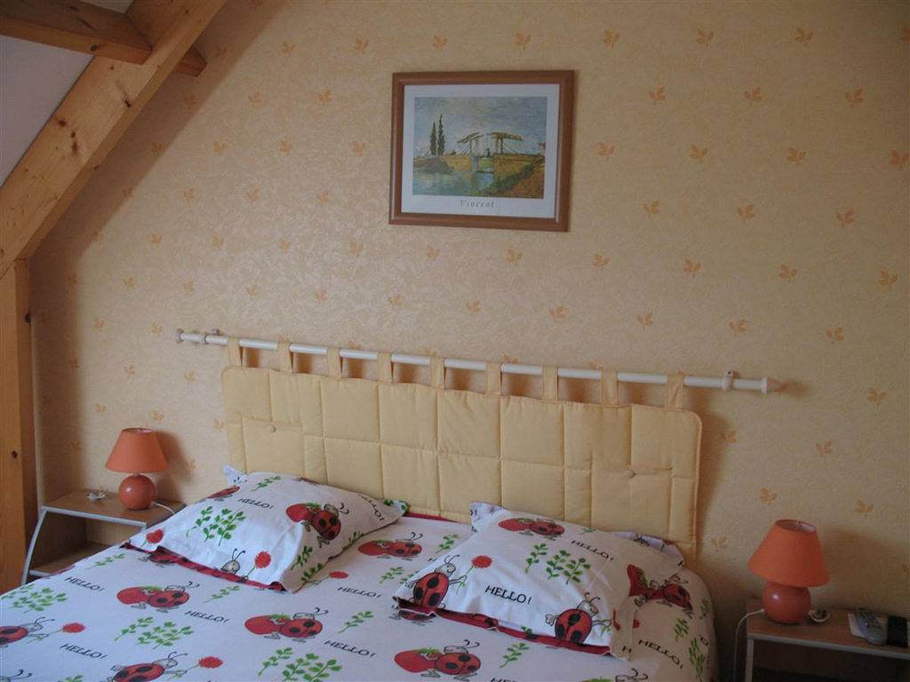 Appartement entier, Gite avec piscine couverte et chauffée à partir de mars + spa 37° in La Pernelle, Région de Cherbourg