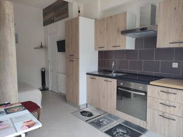 Gîte pour 2 personnes, avec vue et jardin à Falicon