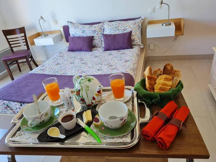 Chambre d’hôte pour 3 personnes, avec jardin et piscine à Bizanet - 3