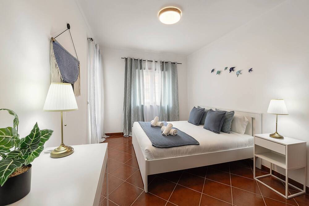 Papoa Beach House - 300m from the beach in Peniche, Leiria District