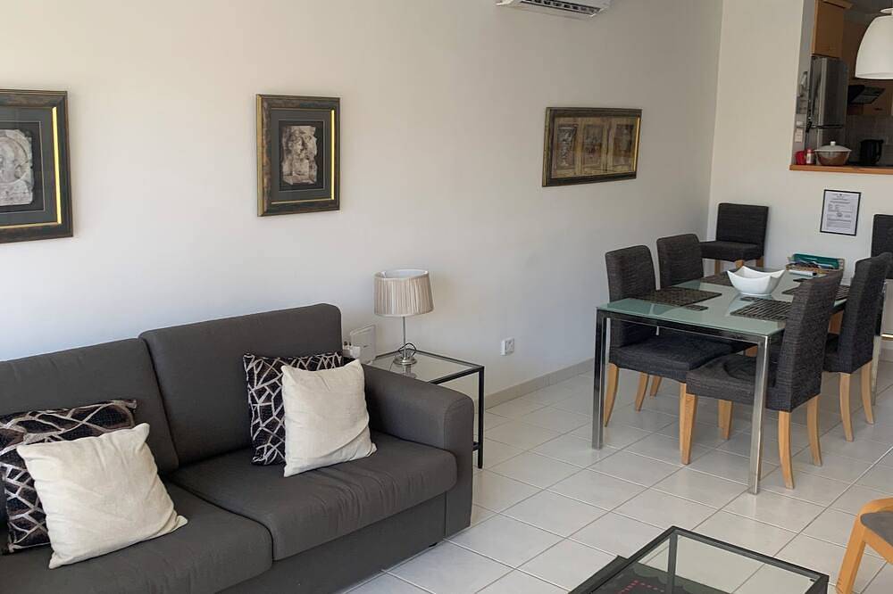 Casa vacanza a Πόλις Χρυσοχούς a partire da 92€ a notte