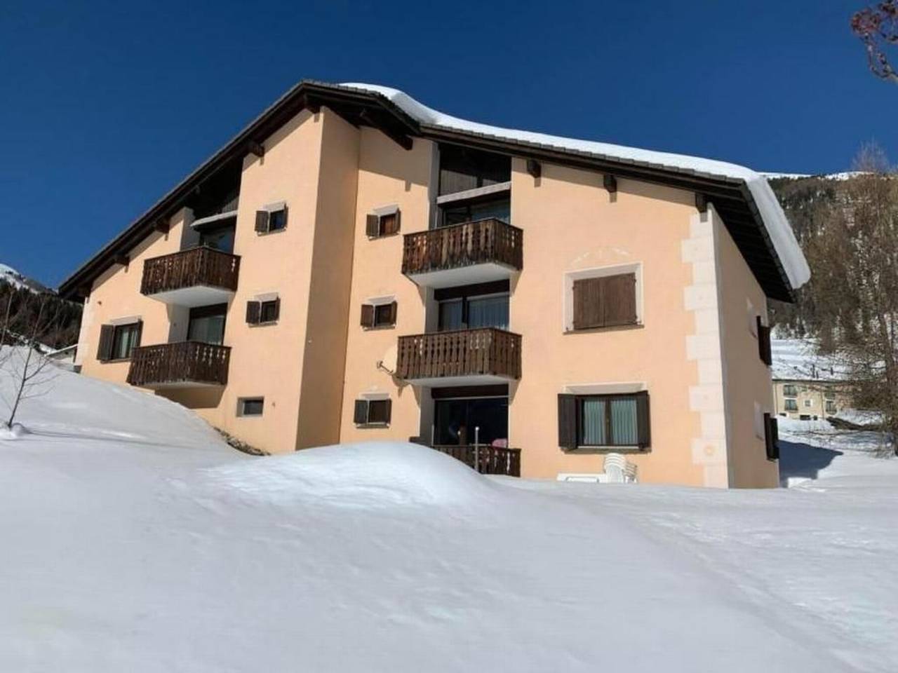 Ganze Wohnung, Bellavista B in La Punt-Chamues-ch, Sankt Moritz