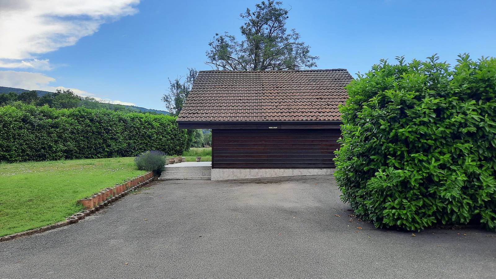 Cozy Chalet Between Lake and Mountains in Sciez, Thonon-les-Bains region