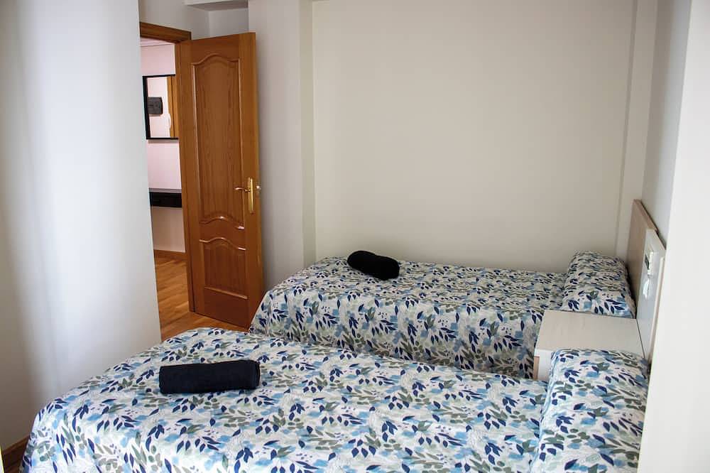 Entire apartment, Plaza Mayor-Perfect Location-Vut09-0448-With Optional Parking in Burgos, Burgos Province