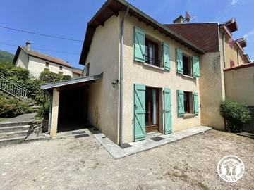 Gîte pour 4 personnes, avec jardin à Arignac
