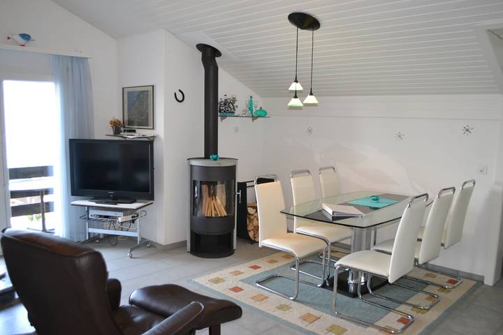 Ferienwohnung für 5 Personen, mit Balkon/Terrasse und Garten sowie Ausblick und Seeblick in Nidwalden - 3