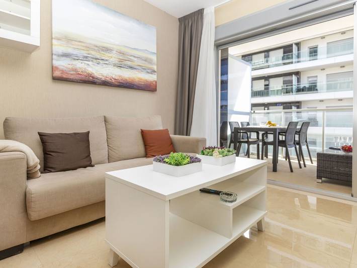 Gîte pour 4 personnes, avec terrasse ainsi que bassin pour enfant et jardin à Cabanes - 4