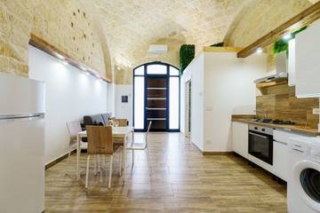 Apartment for 2 People in Trani, Barletta-Andria-Trani, Photo 3