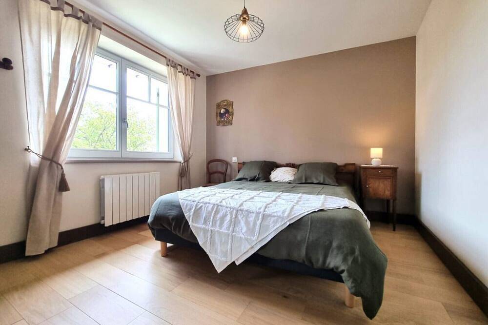 Autrefois-ici, Casa acogedora cerca del centro de la ciudad in Brioude, Alto Loira