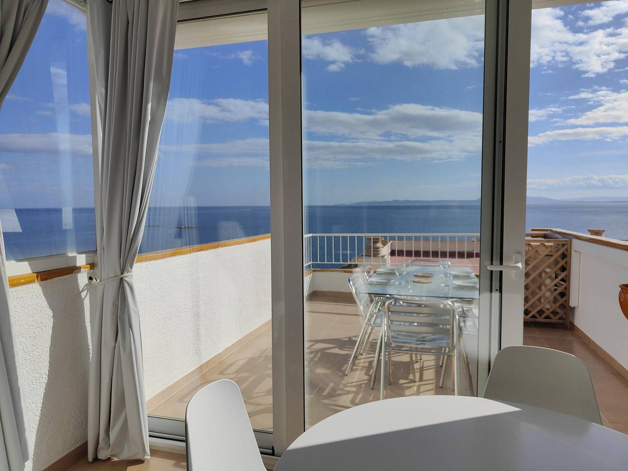 Apartamento entero, Apartamento costero en Roses para 5 personas con terraza in Roses, Alt Empordà