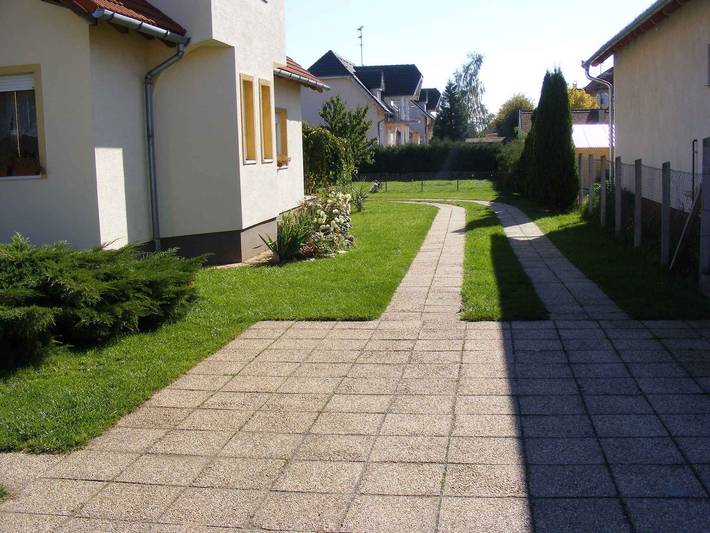 Ferienwohnung für 6 Personen, mit Balkon und Garten in Westtransdanubien - 3