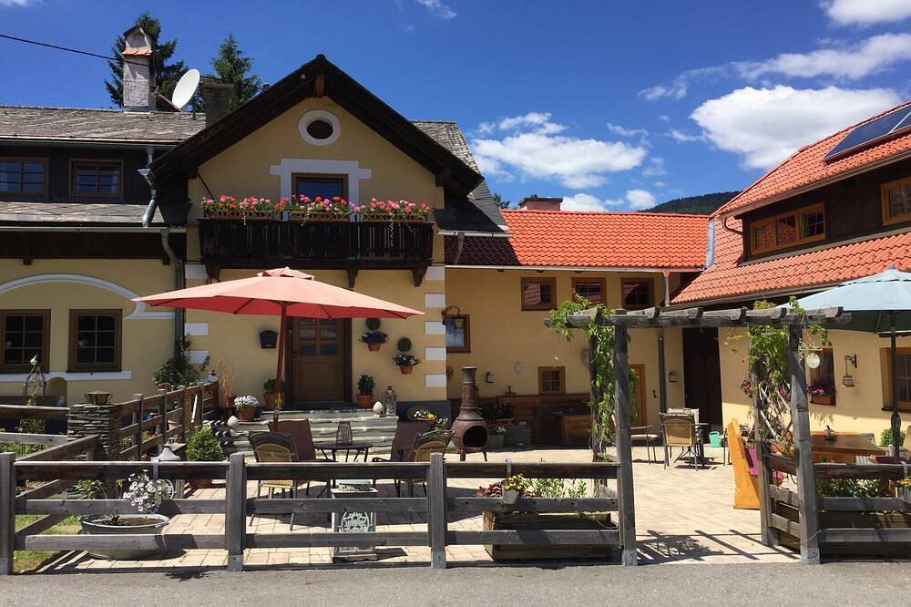 Geheel appartement, Appartement in Gnesau met Hot Tub in Gnesau, Oberkärnten