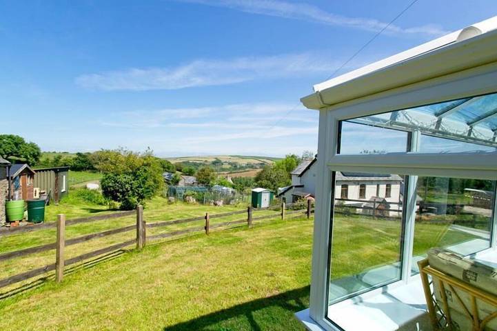Gîte pour 8 personnes, avec terrasse et jardin, animaux acceptés - 1