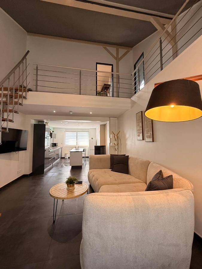 Gîte pour 8 personnes, avec balcon et jardin à Hombourg-Haut