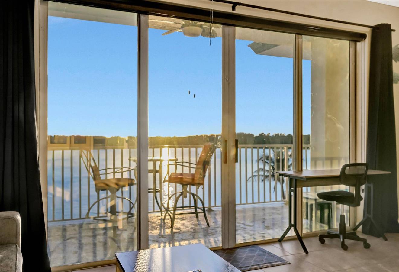 Apartamento entero, Sunsets Waterview Balcony Queen Bed Heated Pool in Seminole, Pinellas County