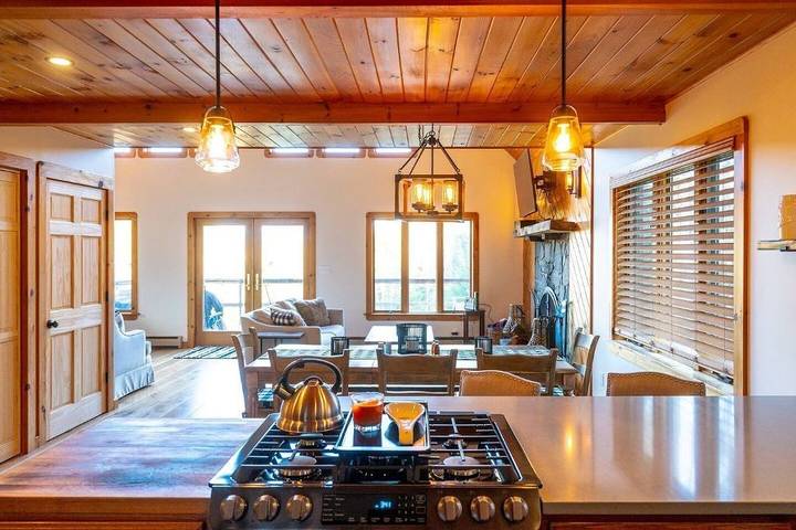 Lake house for 8 people, with yard and terrace in Vermont