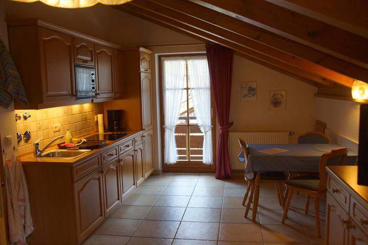 Ferienwohnung für 2 Personen, mit Balkon und Ausblick in Oberstdorf - 2