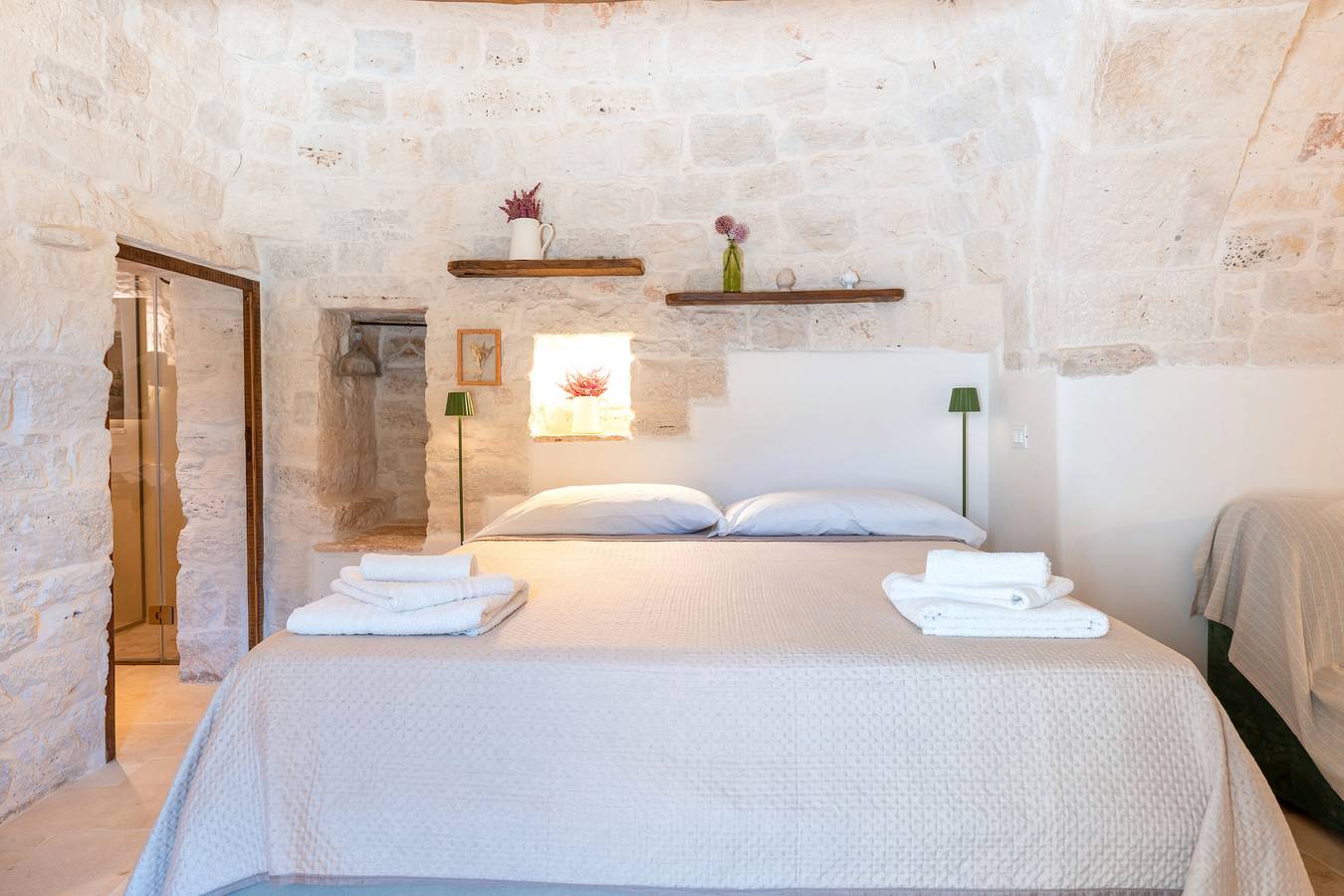 Trullo 'Casedda' mit Gemeinschaftspool, Wlan und Klimaanlage in Martina Franca, Tarent Provinz